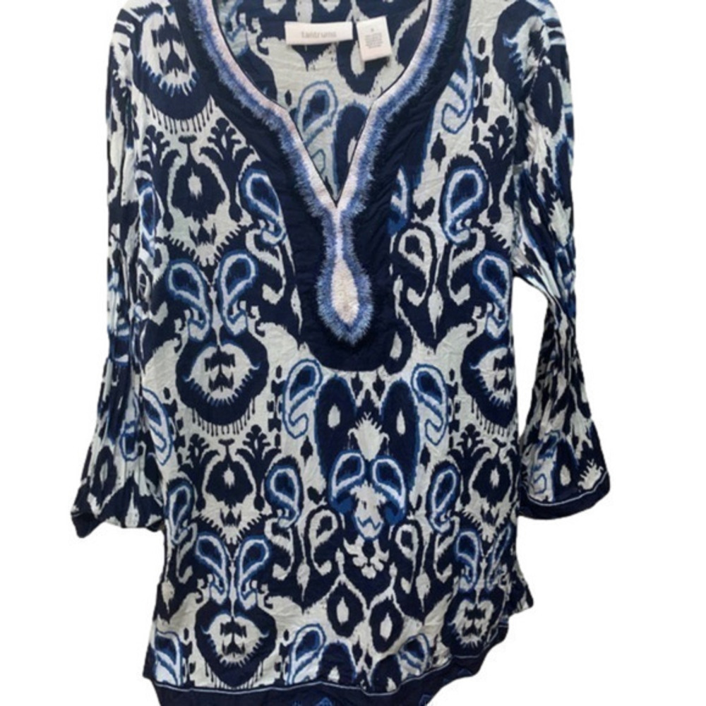 🔴Blue paisley swim cover-up or cute shirt